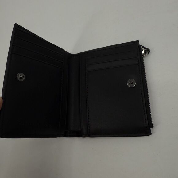 New Charles & Keith Midori Geometric Top Zip Wallet Noir Black Minimalist Preppy - Picture 9 of 15